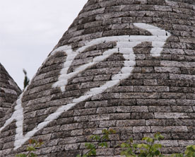 signe moderne à Alberobello