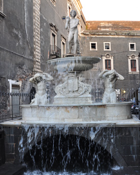 fontaine piazza duomo