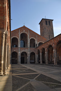 milan san ambrogio