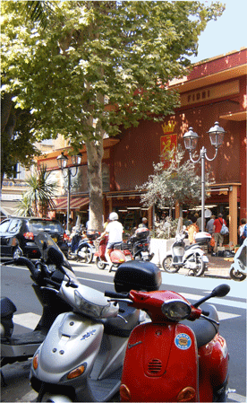 L'entrée du marché de Vintimille